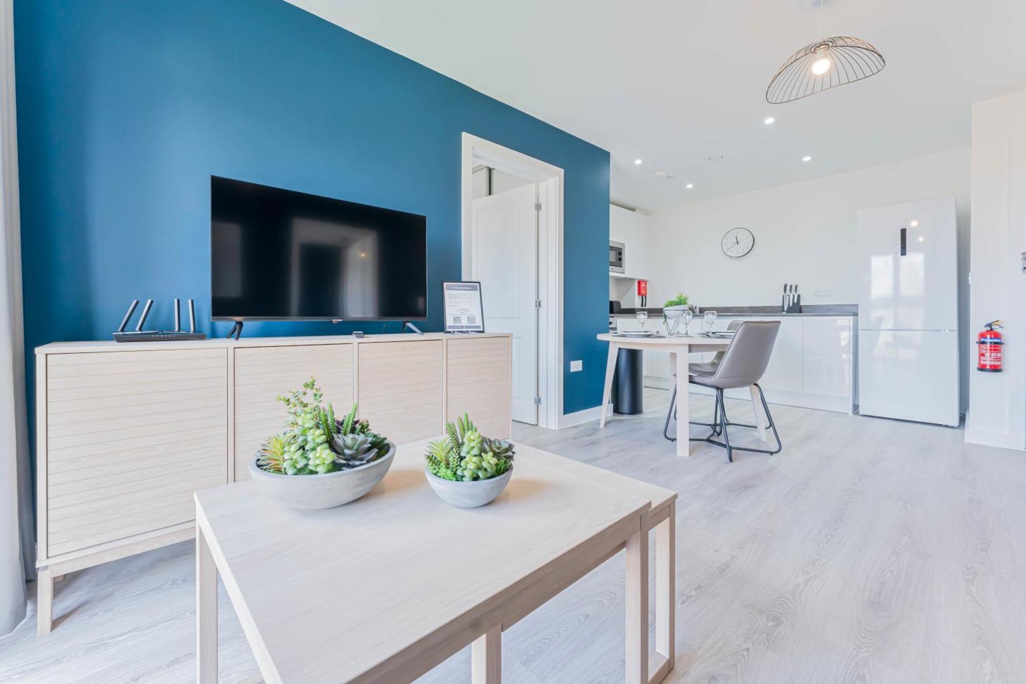 Stayzeni, Hardwick House Bright 2 Bed Flat *